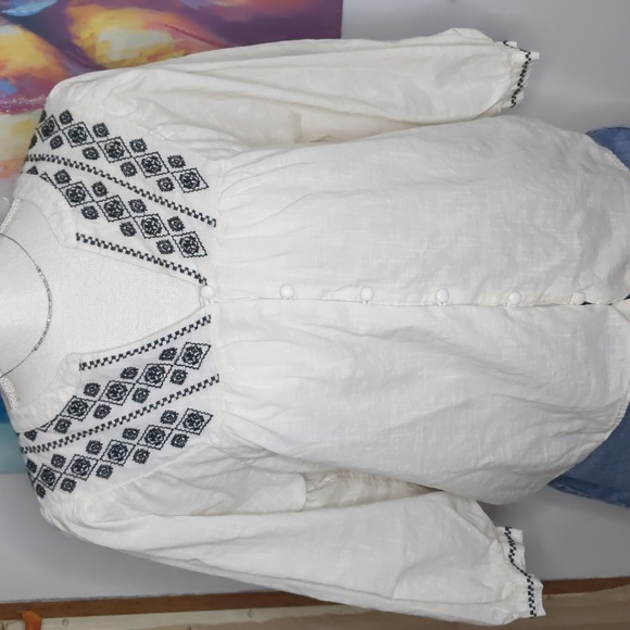 Wonderly Embroidered Peasant Blouse - Picture 1 of 7